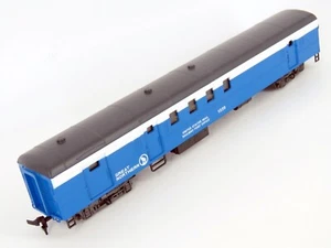 HO Rivarossi GREAT NORTHERN BIG SKY BLUE 72' RPO Passenger Car W/Interior MW - Picture 1 of 3