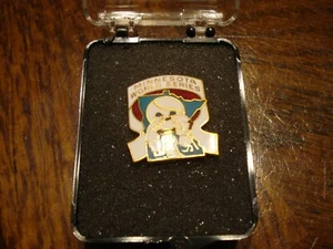 1967 Vintage Minnesota Twins World Series Pin, awesome. - Picture 1 of 3