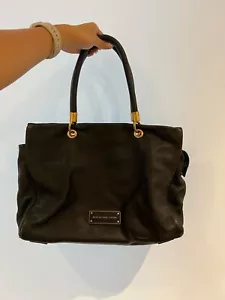 Marc by Marc Jacobs Black Leather Handbag in Great Condition - Vintage - Picture 1 of 9