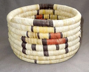 Vintage HOPI Second Mesa COILED BASKET  Cloud Kachina Bird 8 x5 Inch BOWL - Imagen 1 de 11