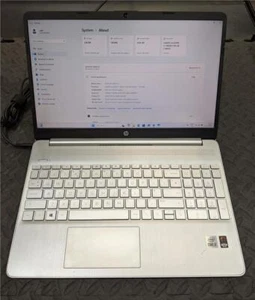 HP 15.6" 15s-fq1006na (256GB SSD, Intel Core i7-1065G7 1.30GHz, 8GB RAM) - Picture 1 of 7