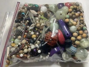Jewellery Great CRAFTING Job Lot Mixed Loose Beads, Spacers, +1Kilo (1A) - Picture 1 of 8