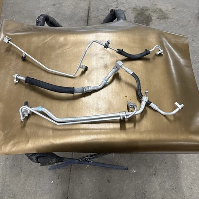 07-10 SATURN SKY SOLSTICE 2.0L TURBO AIRE ACONDICIONADO MANGUERA TUBO CONJUNTO OEM Foto 1 de 4