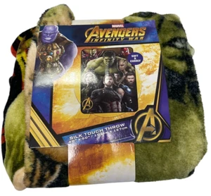 Marvel Avengers Infinity War Silk Touch Throw 40 in x 50 in NWT RARE CINEMARK - Picture 1 of 7