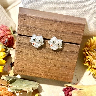 Pendientes de plata de ley de oro blanco de 14k Vermeil lindo punzón tachuela diario Foto 1 de 4