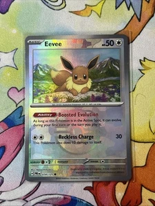 Eevee [Master Ball] - 074/131 - Prismatic Evolutions - NM - Pokemon - Picture 1 of 2