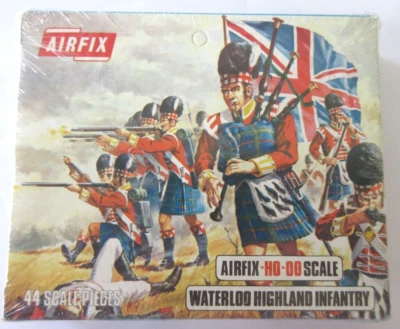 Figuras de infantería Airfix escala OO HO Waterloo Highland S35 ORIGINAL ENVOLTURA RETRÁCTIL Foto 1 de 2