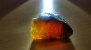 Grosser Bernstein ECHT 28 Karat Natur-Rohstein Amber 5,74g 30x22x20 Einschlüsse - Bild 1 von 6