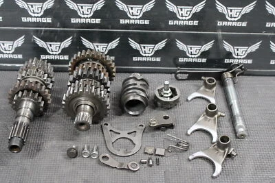 Honda CRF450R 2004 transmisión de motor OEM engranajes de montaje Tranny 23210-MEB-670 Foto 1 de 4