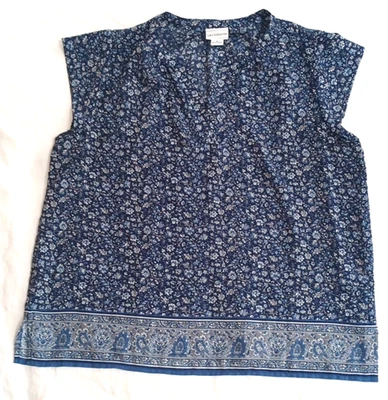Liz Claiborne Cap Sleeve Navy Floral Top Sz XL Lightweight Polyester - Image 1 of 4