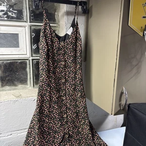 Sienna Sky Wmn’s Strap Dress Green Floral Button Front Dress Size Small W/bk Tie - Picture 1 of 6