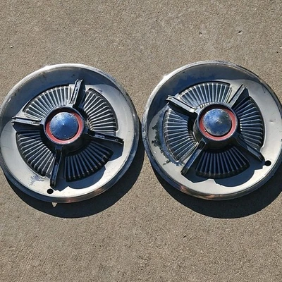 Juego de 2 tapacubos originales vintage para Ford Galaxie Deluxe LTD 1962 a 1965  Foto 1 de 4