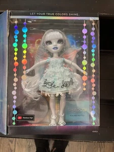 Rainbow Vision KOSTÜMBALL Shadow High Eliza McFee Fee Puppe Neu im Karton - Bild 1 von 15