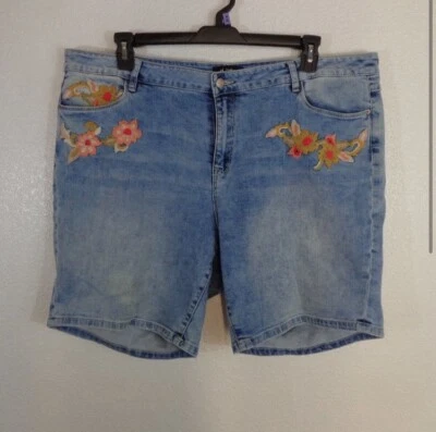 Pantalones cortos de mezclilla Nanette Lepore para mujer 20 W elásticos tiro alto bordados Foto 1 de 3