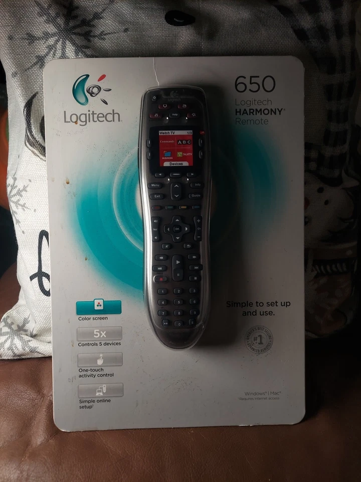 Logitech Harmony 650 Universal Color Screen Remote *Read* - Image 1 of 4