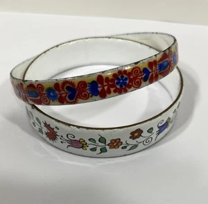Vintage 2 Armbänder floral emailliert Kupfer Volkskunst Österreich 3" Armreifen - Bild 1 von 11