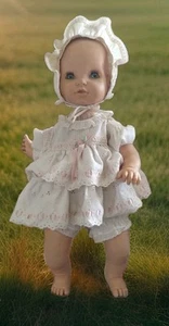 Vintage Famosa Made in Spain 22" Soft Baby Doll Blue Sleepy Eyes - Picture 1 of 10