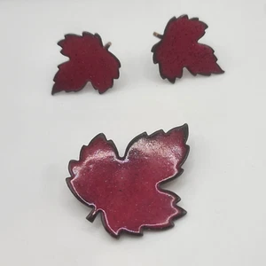 Vintage Copper Brooch Earrings Set Red Enamel Leaves - Picture 1 of 8