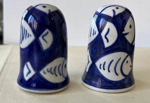 VTG Blue & White Fish Pattern SALT & PEPPER SHAKERS SET Hand Painted Dutch 2.5” - Picture 1 of 9