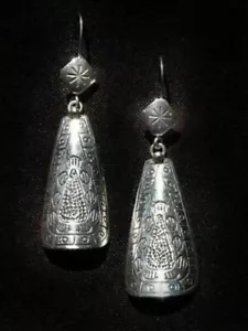 Orecchini SILPADA lunghi curvi simboli incisi argento sterling 925 W1770 HTF RARI - Foto 1 di 12