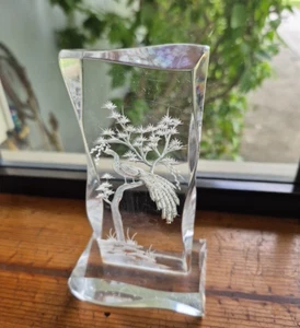 Vintage umgekehrt geschnitzter Vogel klar Plexiglas Block 3-D Wasservogel Fasan Briefbeschwerer - Bild 1 von 13