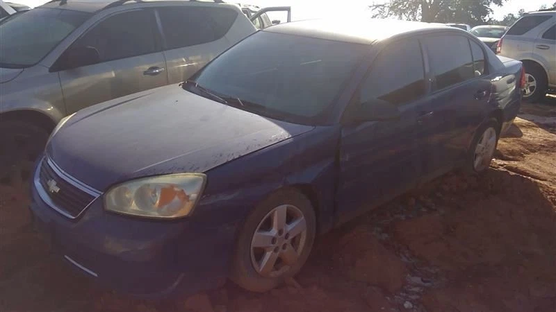 Conjunto de tercera luz de freno de montaje alto para Chevy Malibu 04-08 OEM Foto 1 de 4