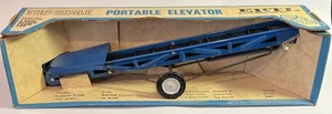 NOS Ertl Tru Scale stock no. 826 Blue Portable Elevator 1/16 Boxed Diecast USA - Picture 1 of 13