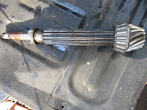 1955 Oliver Super 55 gas tractor pinion shaft 14 TEETH FREE SHIPPING - Picture 1 of 2