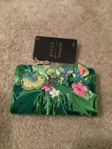 CARTERA LOUNGEFLY PIXAR IT’S A BUGS LIFE WALKING SCENE~ CON ETIQUETAS~ TOTALMENTE NUEVA~ - Imagen 1 de 3