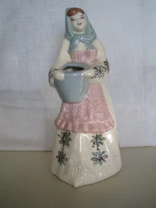 Weil Ware California Pottery lady figurine - Picture 1 of 5