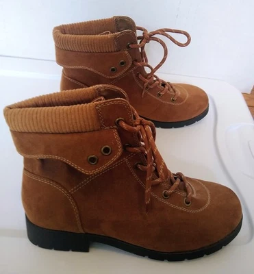 St Johns Bay Boots Girls 7 Wide Yosemite Lace Up Ankle Bootie Suede Brown Fabric - Image 1 of 4