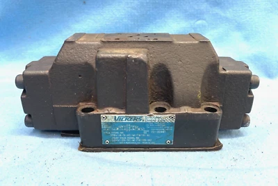 VICKERS DIRECTIONAL CONTROL VALVE DG5V-8-S-6C-M-FW-B-10, 02-329167 5000PSI — 第 1/4 张图片