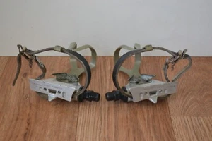 Vintage Shimano PD-A550 Pedals Set with Toe Clips and Bluemels Straps 9/16" Pair - Picture 1 of 18