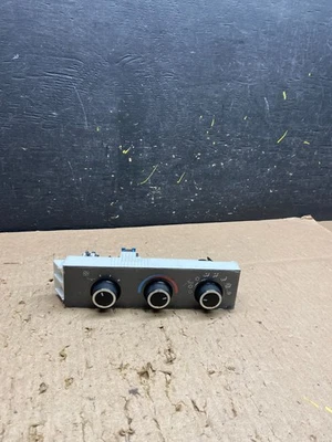 2008-2010 Chevrolet Express 1500 2500 3500 Climate Control Panel T6337  DG - Image 1 of 4