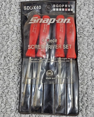 Juego de destornilladores Snap-On SDDX40 4 piezas Stubby Set - Manijas rojas - SDDP900 Foto 1 de 4