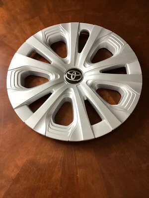 Toyota Prius/Corolla 2018-2023- Genuine OEM Factory Original Hubcap 61188a - Image 1 of 2