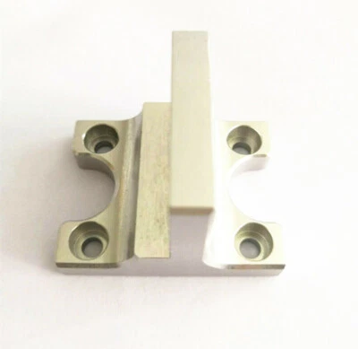 Nuevo montaje de popa de timón de aluminio para piezas conectadas de montaje de timón marino RC Foto 1 de 4