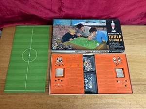 Juego de futbolín Waddington's vintage en caja 1965 versión antigua con instrucciones - Imagen 1 de 9