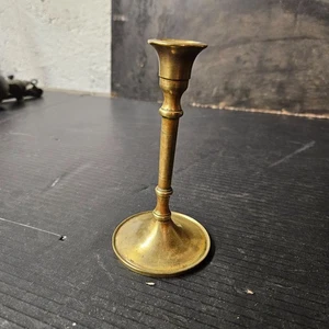 Candelabro pequeño siglo XVIII de LATÓN MACIZO - Imagen 1 de 7