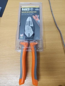 Klein Tools 2139NERINS Pinze Lineman Isolate, Taglierine Laterali, 9 Pollici SPEDIZIONE GRATUITA - Foto 1 di 4