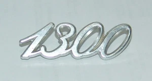 SIGLA STEMMA SCRITTA LOGO IDENTIFICATIVO ALFA ROMEO GIULIA 1300 - Picture 1 of 2