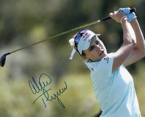 LEXI THOMPSON SIGNED AUTOGRAPH LPGA WOMENS GOLF 8X10 PHOTO PROOF - Picture 1 of 3
