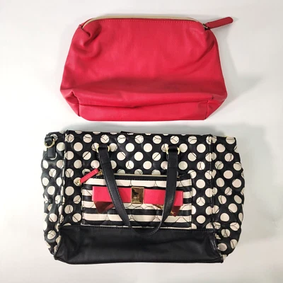 Betsey Johnson 钱包手提包绗缝黑色和白色 * 含红色内袋 * — 第 1/4 张图片