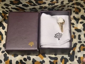 Maulbeere Eis Anstecknadel Brosche Anhänger in OVP mit Etui NEU - Bild 1 von 9