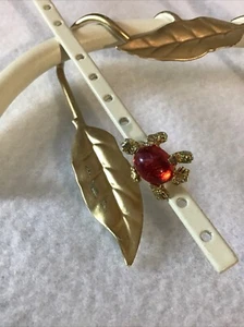 Vintage Ruby Red Lucite Turtle Jelly Belly Pin C Clasp Gold Tone - Picture 1 of 15