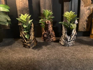Vaso fioriera coccodrillo stile vintage portamatite - Foto 1 di 11