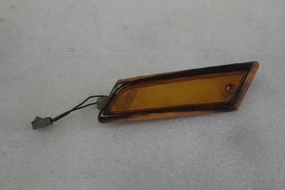 1983 FORD MUSTANG RIGHT PASSENGER SIDE FRONT TURN SIGNAL LIGHT LAMP - Image 1 of 4