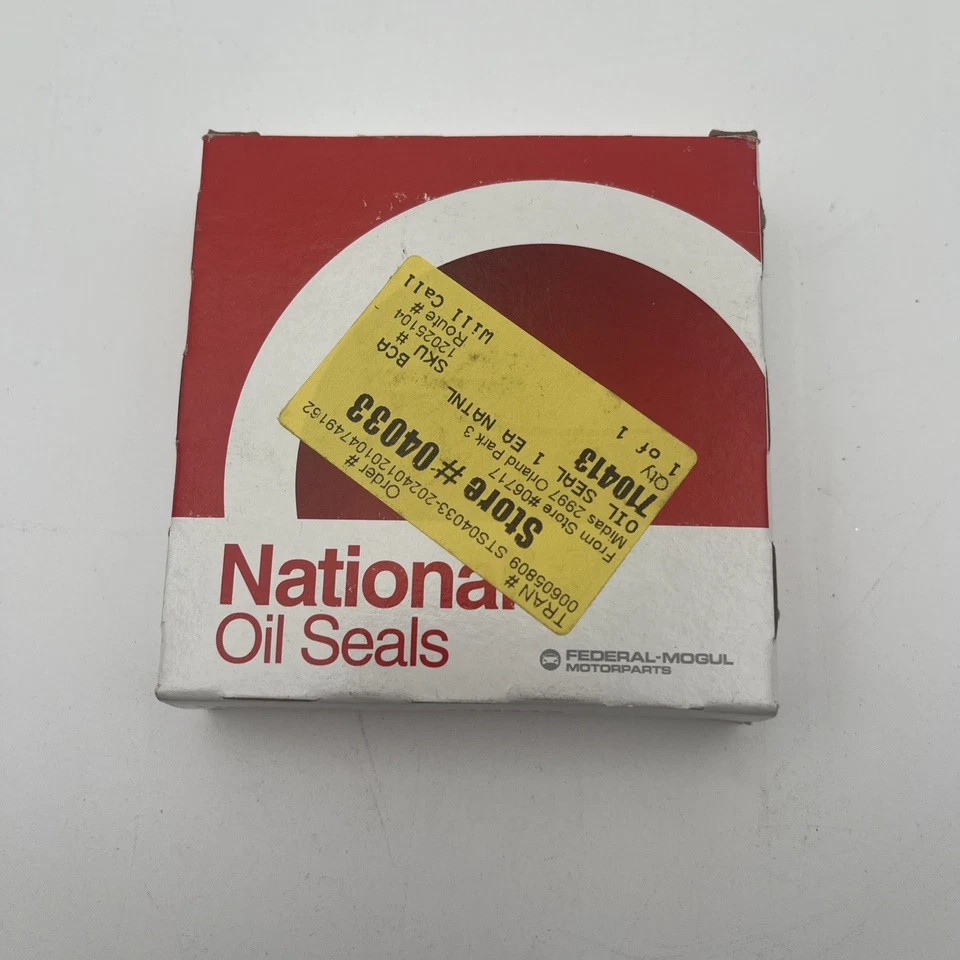 Sello de husillo de eje National 710413 Foto 1 de 4