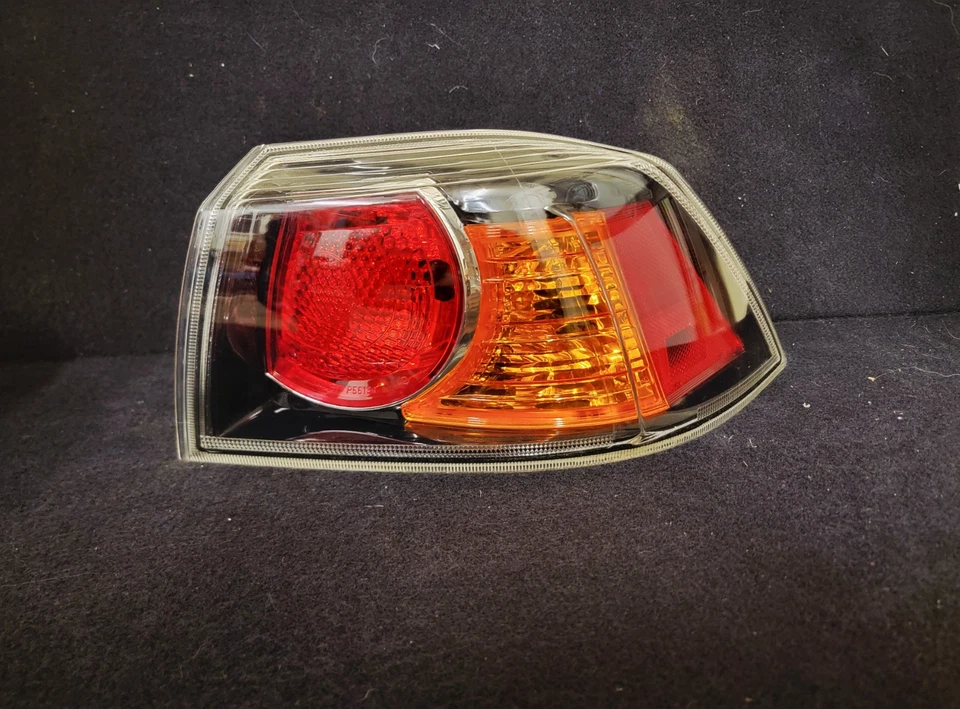 2012 Mitsubishi Lancer Right tail light OEM - Image 1 of 2