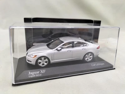 Minichamps Jaguar XF 2007 Silver 1/43 Scale Model Car - Image 1 of 4
